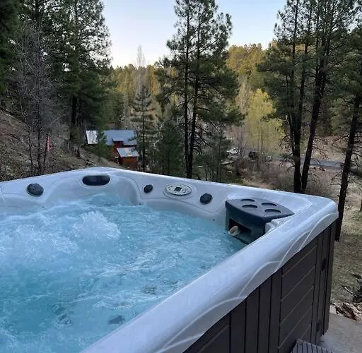 Holiday home The A On Red Field, Hot Tub, Tesla Charger, A/c Mountainaire