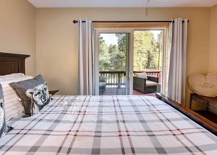 Holiday home The A On Red Field, Hot Tub, Tesla Charger, A/c Mountainaire
